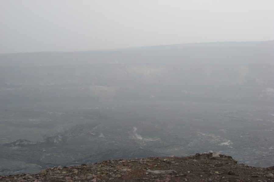 ../image/volcano - keanakako'i crater 3.jpg